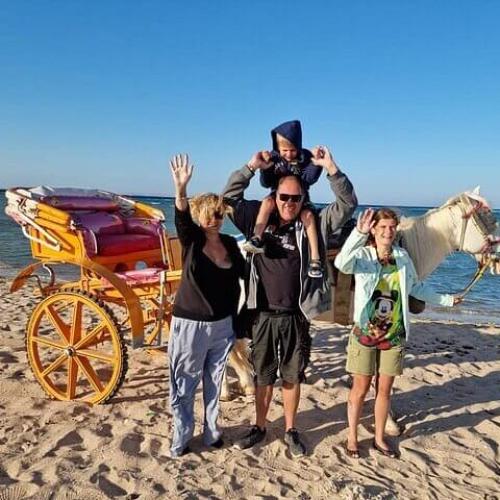 Balade à calèche & diner Spectacle à Hurghada